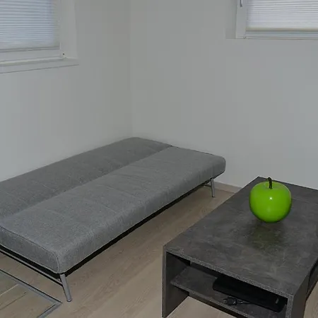 In / Sickenhausen Lejlighed *